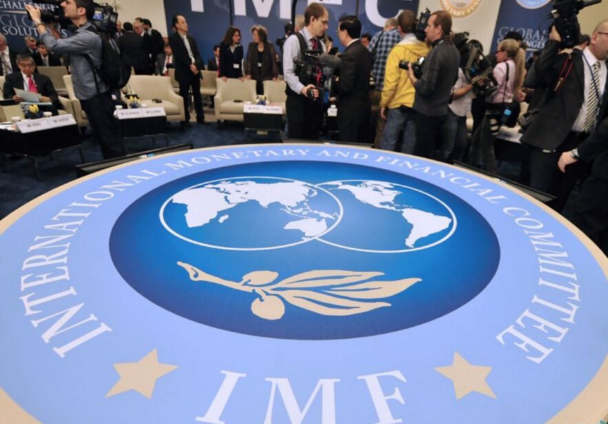 IMF上调经济增速预期 并预警保护主义“坏事”